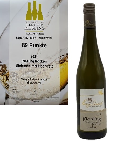 Art. Nr. : [acf field='_sku']


Jahrgang

Anbaugebiet | Lage
2021

Rheinhessen | Siefersheimer Heerkretz


Geschmack
Kräftiger Riesling mit einzigartiger Mineralität und ausgewogener Säure


Einheit
0,75 l


Alkohol
12,5 vol.%


Restsüße
6,8 g/l


Säure
7,3 g/l


Ausbau

Hinweis
trocken

enthält Sulfite





Beschreibung
2022 prämiert mit 89 Punkten in Meininger's Best of Riesling Wettbewerb!

Dank der Vulkangesteinslage Heerkretz, glänzt dieser Riesling mit besonderer Mineralität. Sie gibt dem Wein eine einzigartige Fülle und neutralisiert diese sonst säurebetonte Rebsorte.
Ausgelesene Spitzenqualität mit zarter Pfirsischnote, aus der besten Lage Siefersheims!


Trinktemperatur
8-10 Grad gekühlt


Speisebegleiter
Unterstreicht selbst würzige Speisen