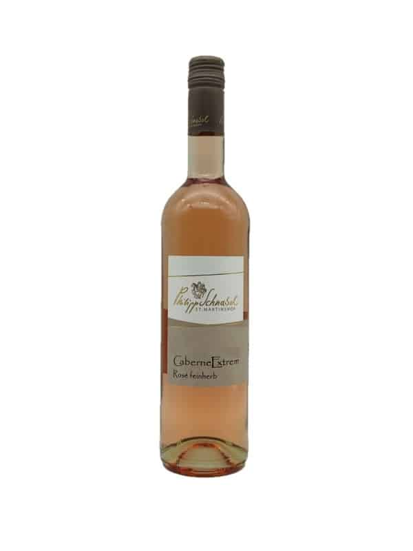 Art. Nr. : [acf field='_sku']


Jahrgang

Anbaugebiet
2022 leider ausgetrunken!
Alternative: 1201 Blanc de Noir Feinherb oder 1206 - Gelber Muskateller Feinherb!

Rheinhessen


Geschmack
Extrem leckerer Rosé mit fruchtiger Würze


Einheit
0,75 l


Alkohol
11,5 vol.%


Restsüße
20,3 g/l


Säure
5,8 g/l


Ausbau

Hinweis
feinherb

enthält Sulfite





Beschreibung
Der Cabernet Sauvignon ist ein äußerst würziger Rotwein. Wir haben ihn schonend gekeltert und einen ungewöhnlichen Rosé kreiert. Mit würzigen Aromen wie grüner Paprika in der Nase, schmiegen sich feinherbe Beerenaromen um die Zunge.
Eine Herrausforderung der Sinne - Einfach extrem lecker.


Trinktemperatur
8-10 Grad gekühlt


Speisebegleiter
Hält mit herzhaftem Zwiebelkuchen, Käse und würzigen Speisen mit.
Auch für „zarte“ Genießer geeignet ;-)